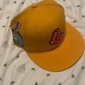 NAW ERA hat yellow color pink brim baseball hat